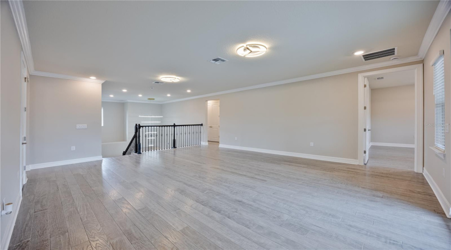 ORLANDO, Florida 32836, 6 Bedrooms Bedrooms, ,3 BathroomsBathrooms,Residential,For Sale,LEAF GROVE,0,MFRO6350488