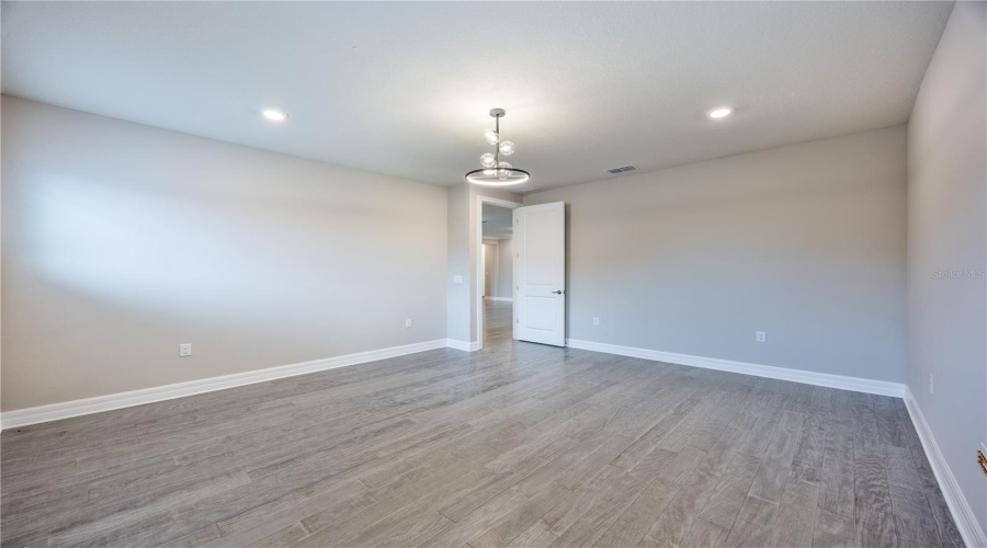 ORLANDO, Florida 32836, 6 Bedrooms Bedrooms, ,3 BathroomsBathrooms,Residential,For Sale,LEAF GROVE,0,MFRO6350488