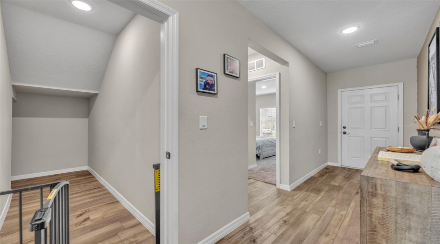 DAVENPORT, Florida 33837, 5 Bedrooms Bedrooms, ,3 BathroomsBathrooms,Residential,For Sale,OAKWOOD,0,MFRS5136298