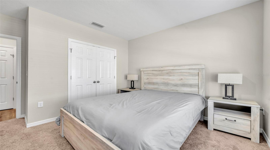 DAVENPORT, Florida 33837, 5 Bedrooms Bedrooms, ,3 BathroomsBathrooms,Residential,For Sale,OAKWOOD,0,MFRS5136298