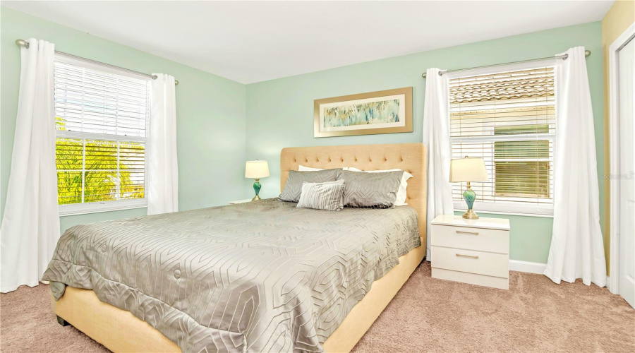 DAVENPORT, Florida 33896, 8 Bedrooms Bedrooms, ,5 BathroomsBathrooms,Residential,For Sale,MAIDSTONE,0,MFRO6351186