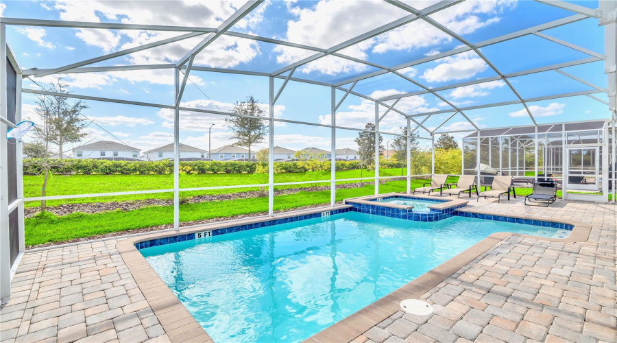 DAVENPORT, Florida 33896, 8 Bedrooms Bedrooms, ,5 BathroomsBathrooms,Residential,For Sale,MAIDSTONE,0,MFRO6351186
