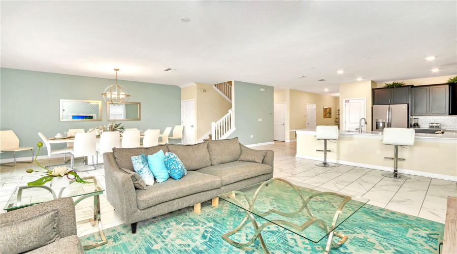 DAVENPORT, Florida 33896, 8 Bedrooms Bedrooms, ,5 BathroomsBathrooms,Residential,For Sale,MAIDSTONE,0,MFRO6351186