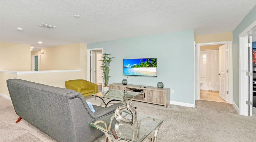 DAVENPORT, Florida 33896, 8 Bedrooms Bedrooms, ,5 BathroomsBathrooms,Residential,For Sale,MAIDSTONE,0,MFRO6351186