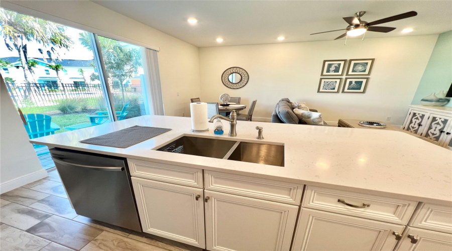 KISSIMMEE, Florida 34747, 3 Bedrooms Bedrooms, ,3 BathroomsBathrooms,Residential,For Sale,COCONUT,0,MFRO6350987