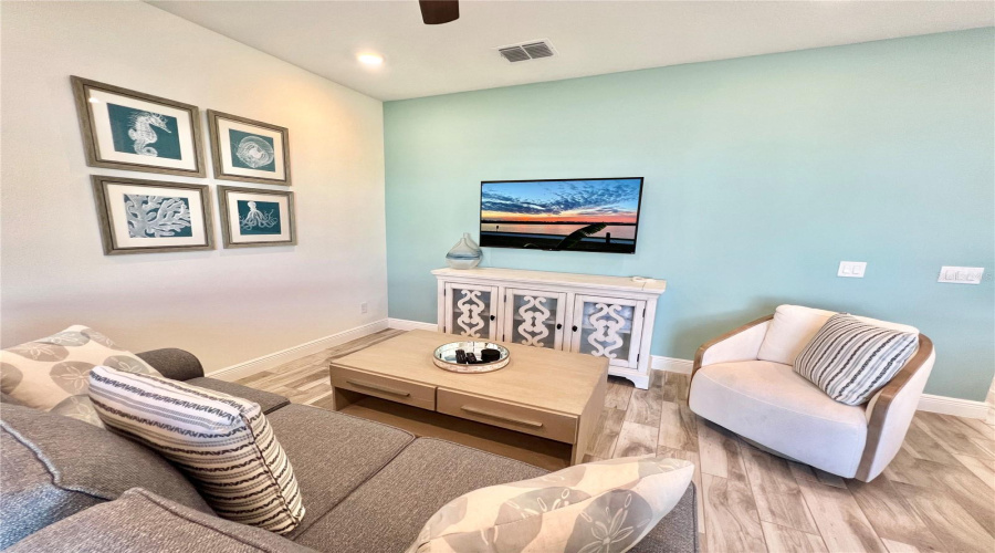 KISSIMMEE, Florida 34747, 3 Bedrooms Bedrooms, ,3 BathroomsBathrooms,Residential,For Sale,COCONUT,0,MFRO6350987