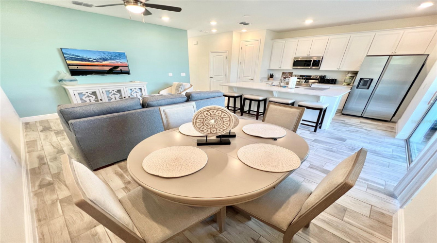 KISSIMMEE, Florida 34747, 3 Bedrooms Bedrooms, ,3 BathroomsBathrooms,Residential,For Sale,COCONUT,0,MFRO6350987