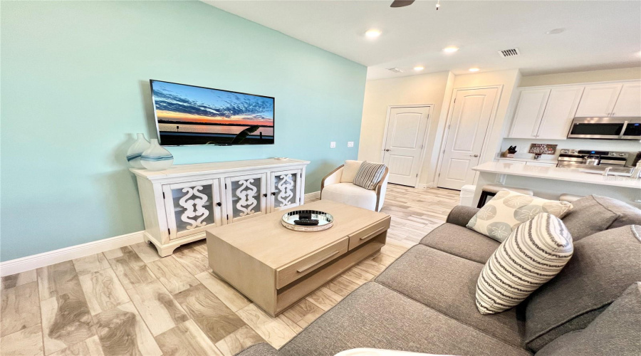 KISSIMMEE, Florida 34747, 3 Bedrooms Bedrooms, ,3 BathroomsBathrooms,Residential,For Sale,COCONUT,0,MFRO6350987