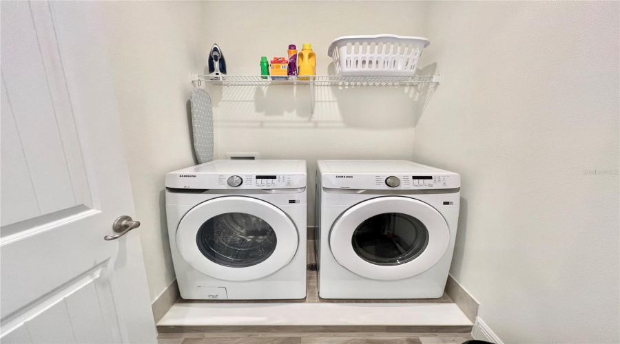 KISSIMMEE, Florida 34747, 3 Bedrooms Bedrooms, ,3 BathroomsBathrooms,Residential,For Sale,COCONUT,0,MFRO6350987