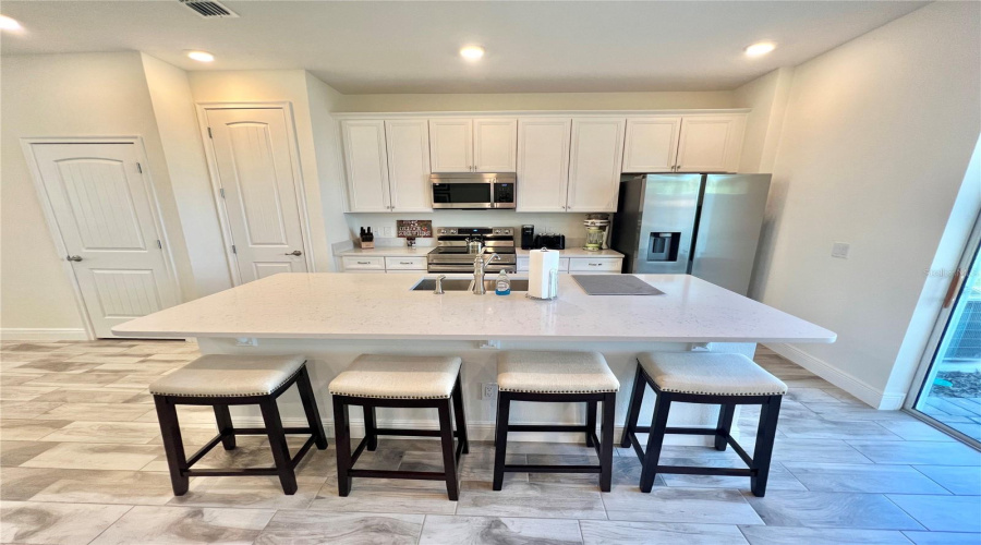 KISSIMMEE, Florida 34747, 3 Bedrooms Bedrooms, ,3 BathroomsBathrooms,Residential,For Sale,COCONUT,0,MFRO6350987