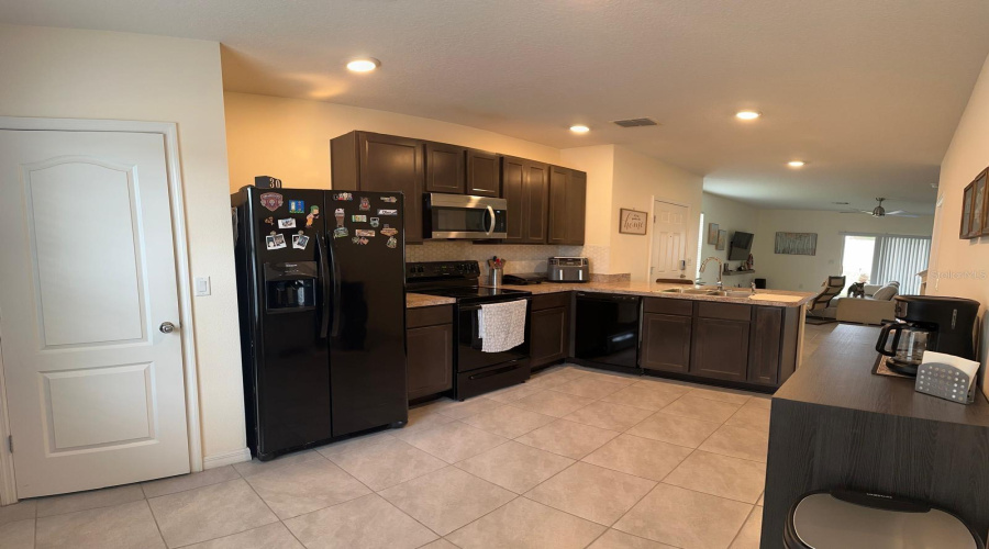 KISSIMMEE, Florida 34747, 3 Bedrooms Bedrooms, ,2 BathroomsBathrooms,Residential,For Sale,CARLOTTA,0,MFRO6351137