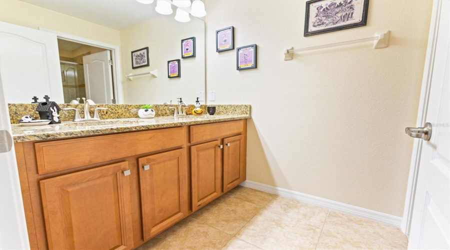 Guests bath