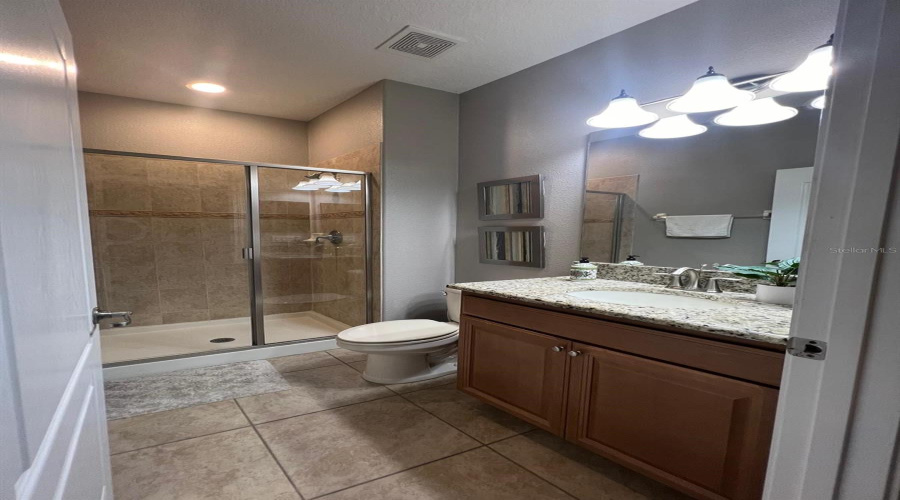 KISSIMMEE, Florida 34747, 4 Bedrooms Bedrooms, ,3 BathroomsBathrooms,Residential,For Sale,BANANA PALM,0,MFRO6350664