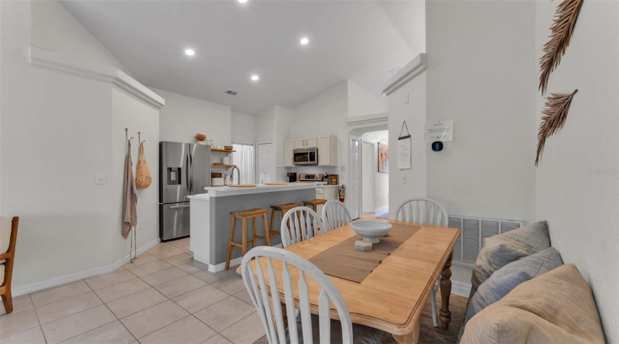 DAVENPORT, Florida 33837, 4 Bedrooms Bedrooms, ,2 BathroomsBathrooms,Residential,For Sale,VIZCAY,0,MFRL4956509