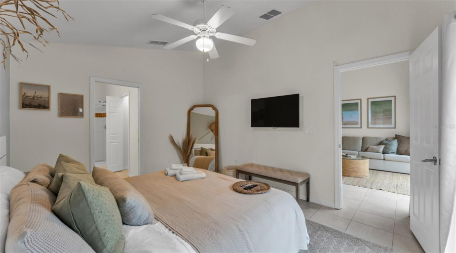 DAVENPORT, Florida 33837, 4 Bedrooms Bedrooms, ,2 BathroomsBathrooms,Residential,For Sale,VIZCAY,0,MFRL4956509