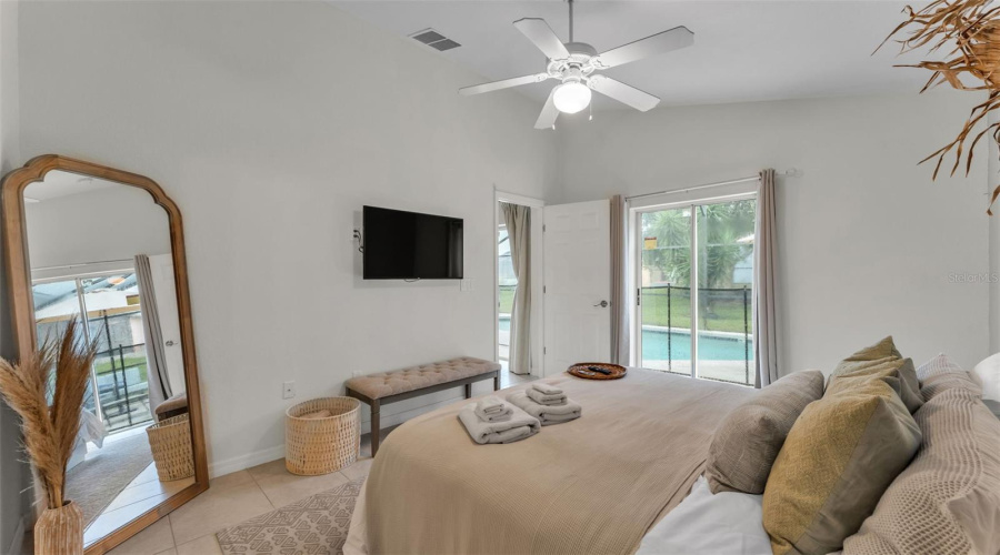 DAVENPORT, Florida 33837, 4 Bedrooms Bedrooms, ,2 BathroomsBathrooms,Residential,For Sale,VIZCAY,0,MFRL4956509