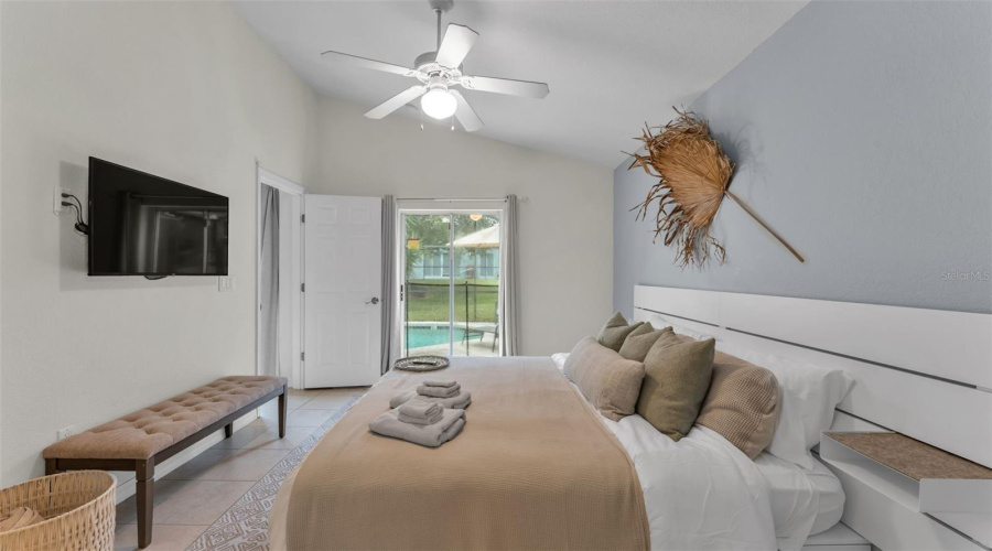 DAVENPORT, Florida 33837, 4 Bedrooms Bedrooms, ,2 BathroomsBathrooms,Residential,For Sale,VIZCAY,0,MFRL4956509