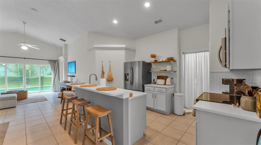 DAVENPORT, Florida 33837, 4 Bedrooms Bedrooms, ,2 BathroomsBathrooms,Residential,For Sale,VIZCAY,0,MFRL4956509