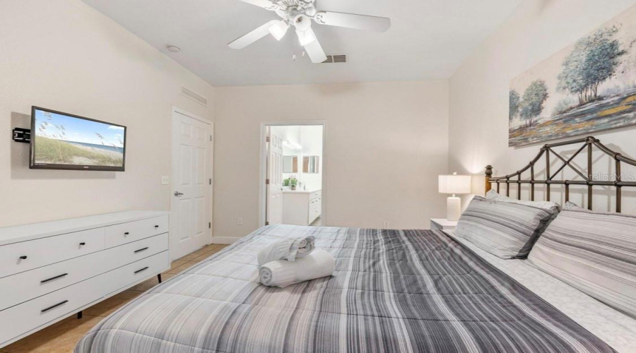 KISSIMMEE, Florida 34746, 3 Bedrooms Bedrooms, ,2 BathroomsBathrooms,Residential,For Sale,LUCAYAN HARBOUR,0,MFRS5136086