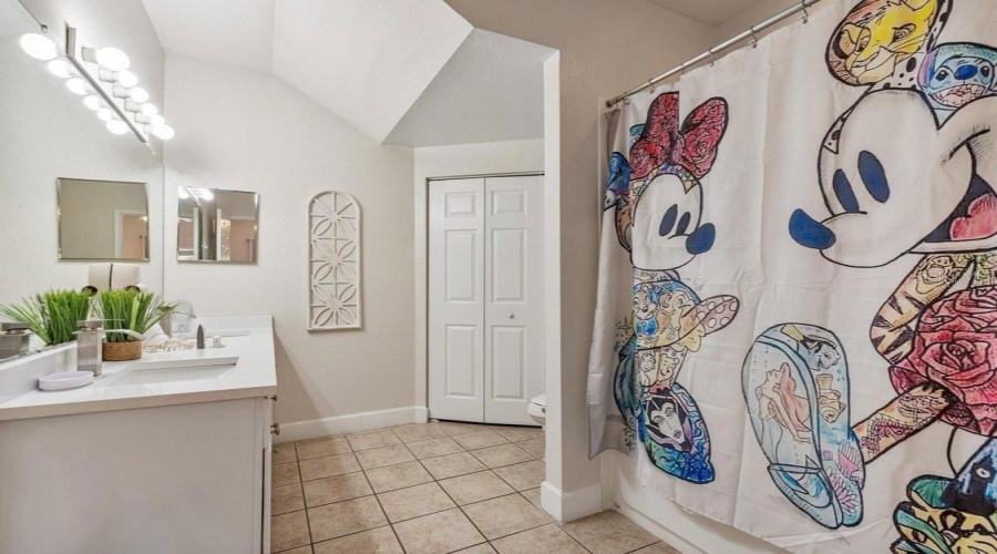 KISSIMMEE, Florida 34746, 3 Bedrooms Bedrooms, ,2 BathroomsBathrooms,Residential,For Sale,LUCAYAN HARBOUR,0,MFRS5136086