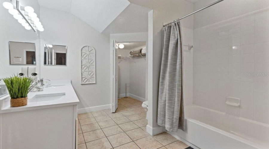 KISSIMMEE, Florida 34746, 3 Bedrooms Bedrooms, ,2 BathroomsBathrooms,Residential,For Sale,LUCAYAN HARBOUR,0,MFRS5136086