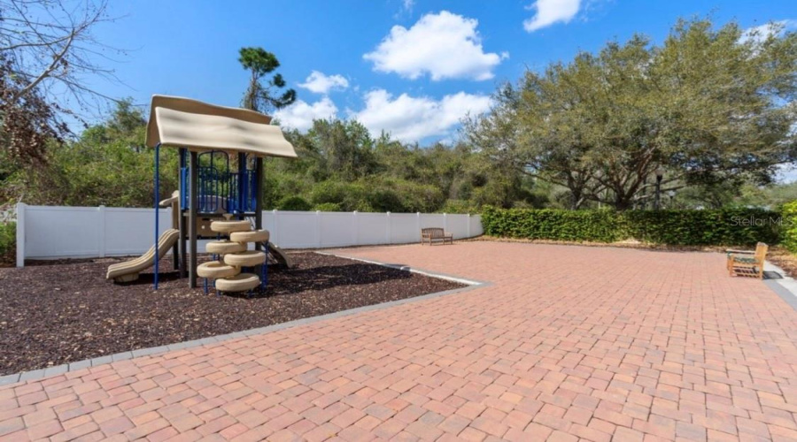 KISSIMMEE, Florida 34746, 3 Bedrooms Bedrooms, ,2 BathroomsBathrooms,Residential,For Sale,LUCAYAN HARBOUR,0,MFRS5136086