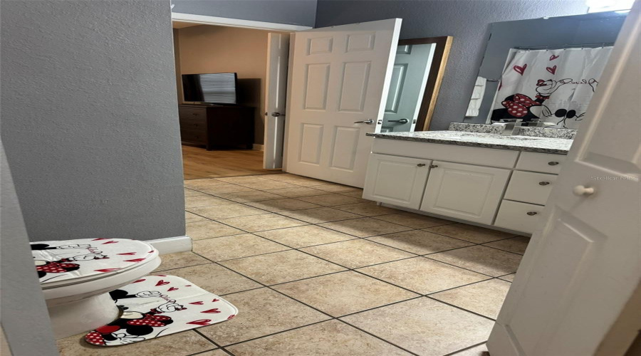 KISSIMMEE, Florida 34746, 3 Bedrooms Bedrooms, ,2 BathroomsBathrooms,Residential,For Sale,LUCAYAN HARBOUR,0,MFRS5136088