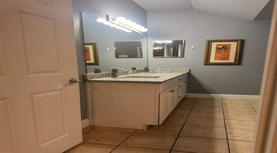 KISSIMMEE, Florida 34746, 3 Bedrooms Bedrooms, ,2 BathroomsBathrooms,Residential,For Sale,LUCAYAN HARBOUR,0,MFRS5136088