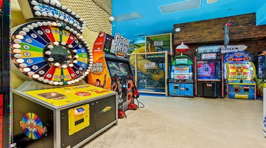 DAVENPORT, Florida 33897, 4 Bedrooms Bedrooms, ,3 BathroomsBathrooms,Residential,For Sale,LA MIRAGE,0,MFRO6351061