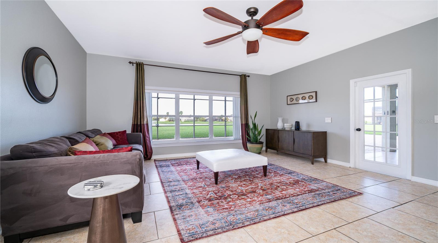 KISSIMMEE, Florida 34746, 6 Bedrooms Bedrooms, ,4 BathroomsBathrooms,Residential,For Sale,HARBORSIDE,0,MFRS5136344