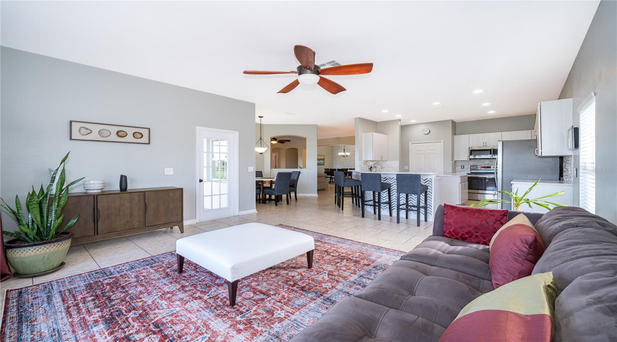 KISSIMMEE, Florida 34746, 6 Bedrooms Bedrooms, ,4 BathroomsBathrooms,Residential,For Sale,HARBORSIDE,0,MFRS5136344