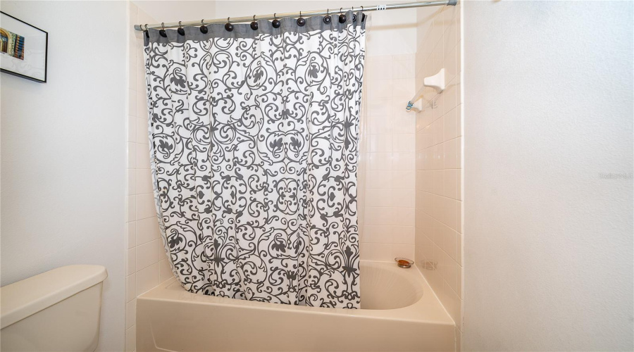 KISSIMMEE, Florida 34746, 6 Bedrooms Bedrooms, ,4 BathroomsBathrooms,Residential,For Sale,HARBORSIDE,0,MFRS5136344