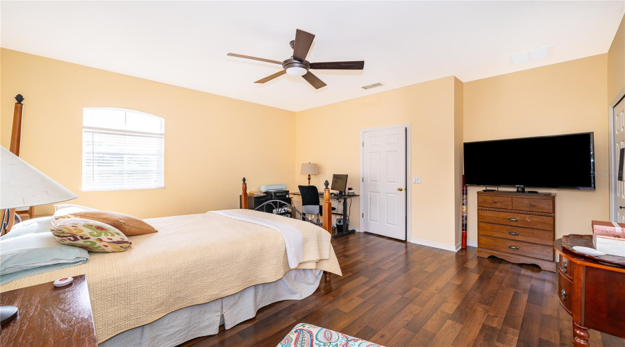 KISSIMMEE, Florida 34746, 6 Bedrooms Bedrooms, ,4 BathroomsBathrooms,Residential,For Sale,HARBORSIDE,0,MFRS5136344