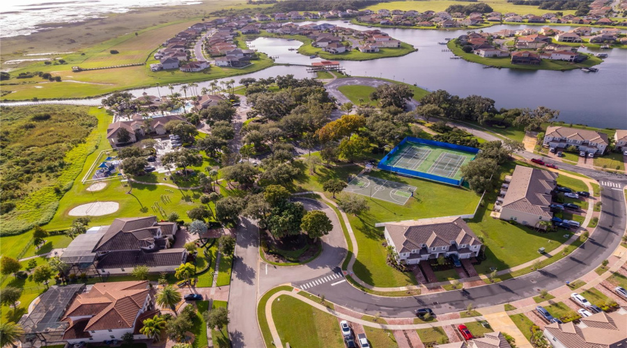 KISSIMMEE, Florida 34746, 6 Bedrooms Bedrooms, ,4 BathroomsBathrooms,Residential,For Sale,HARBORSIDE,0,MFRS5136344