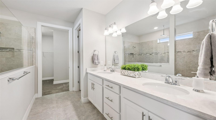 ORLANDO, Florida 32836, 4 Bedrooms Bedrooms, ,3 BathroomsBathrooms,Residential,For Sale,WANDERING,0,MFRO6345514