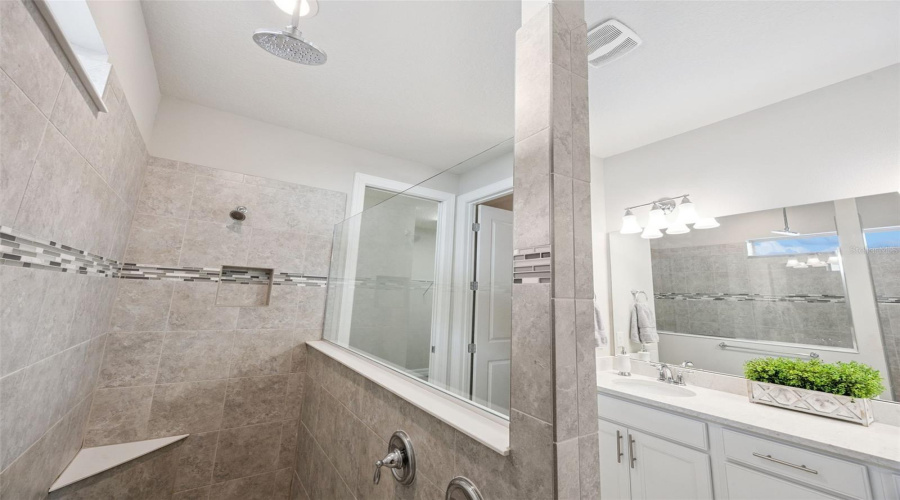 ORLANDO, Florida 32836, 4 Bedrooms Bedrooms, ,3 BathroomsBathrooms,Residential,For Sale,WANDERING,0,MFRO6345514