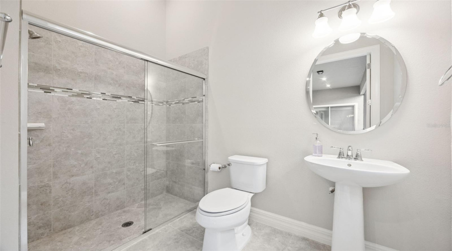 ORLANDO, Florida 32836, 4 Bedrooms Bedrooms, ,3 BathroomsBathrooms,Residential,For Sale,WANDERING,0,MFRO6345514