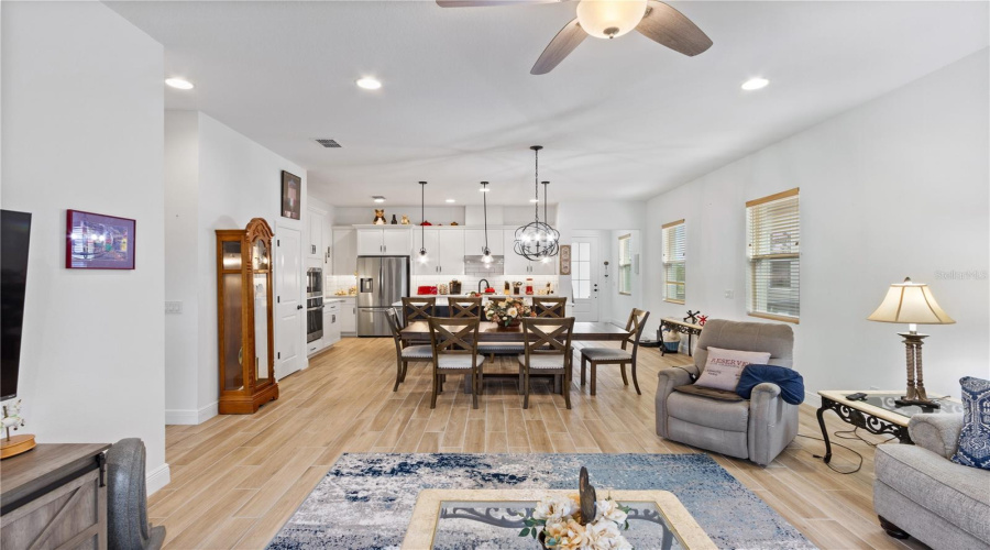 KISSIMMEE, Florida 34747, 2 Bedrooms Bedrooms, ,2 BathroomsBathrooms,Residential,For Sale,SAND PIERRE,0,MFRO6351213