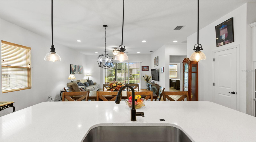 KISSIMMEE, Florida 34747, 2 Bedrooms Bedrooms, ,2 BathroomsBathrooms,Residential,For Sale,SAND PIERRE,0,MFRO6351213