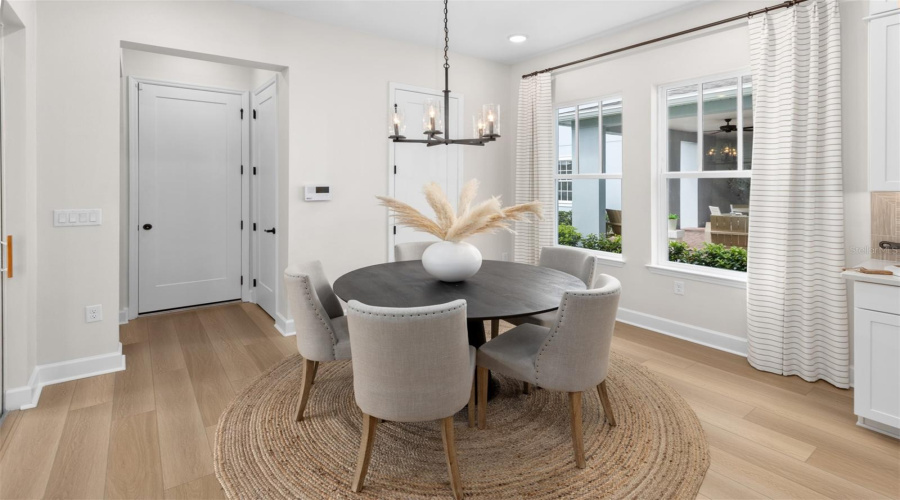 Island Village Heron Model Dining Room