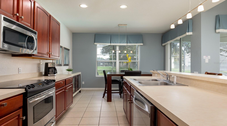 KISSIMMEE, Florida 34747, 4 Bedrooms Bedrooms, ,4 BathroomsBathrooms,Residential,For Sale,TEASCONE,0,MFRO6350201