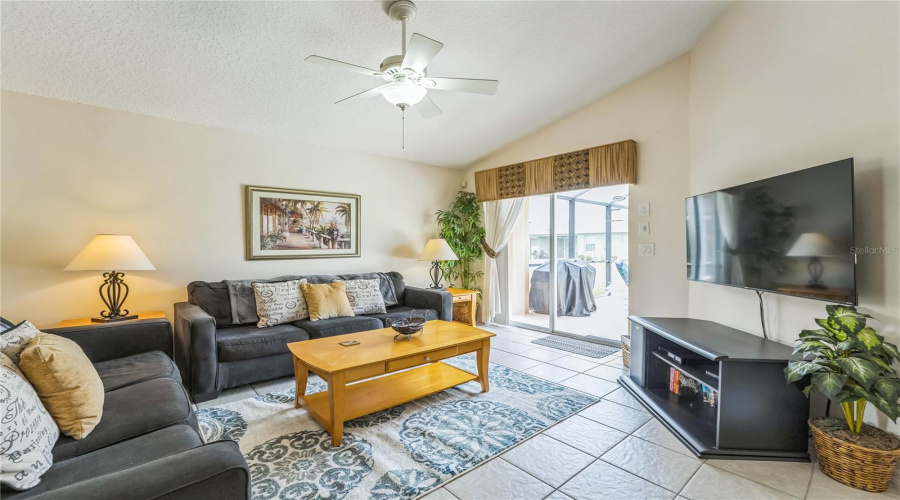 DAVENPORT, Florida 33837, 4 Bedrooms Bedrooms, ,3 BathroomsBathrooms,Residential,For Sale,PALOMA,0,MFRO6322753