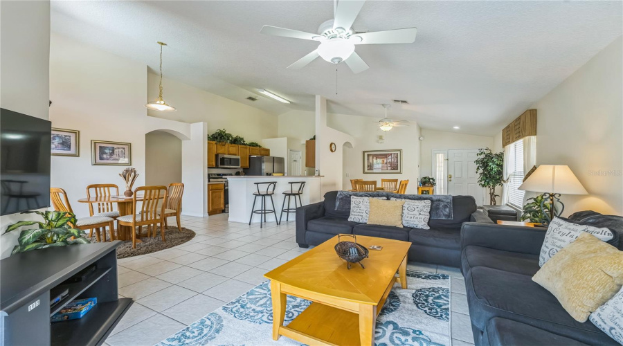 DAVENPORT, Florida 33837, 4 Bedrooms Bedrooms, ,3 BathroomsBathrooms,Residential,For Sale,PALOMA,0,MFRO6322753