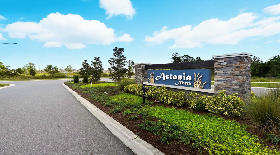 DAVENPORT, Florida 33837, 6 Bedrooms Bedrooms, ,3 BathroomsBathrooms,Residential,For Sale,DARING,0,MFRG5103150