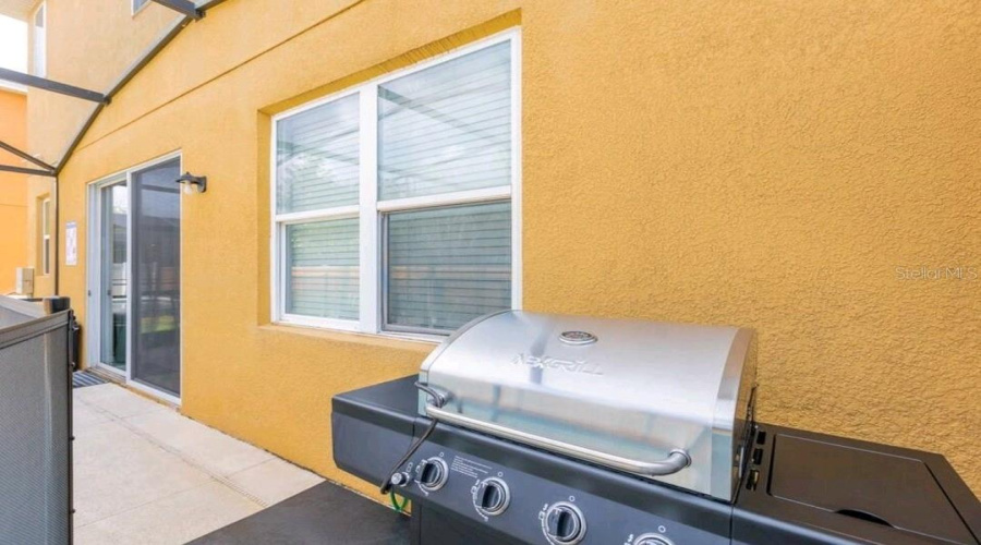 KISSIMMEE, Florida 34746, 4 Bedrooms Bedrooms, ,3 BathroomsBathrooms,Residential,For Sale,LAS FUENTES,0,MFRO6351540
