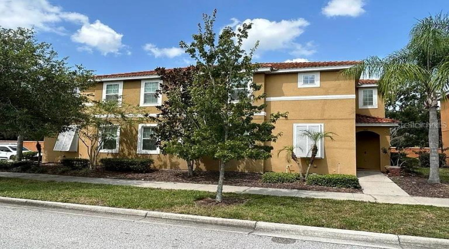 KISSIMMEE, Florida 34746, 4 Bedrooms Bedrooms, ,3 BathroomsBathrooms,Residential,For Sale,LAS FUENTES,0,MFRO6351540