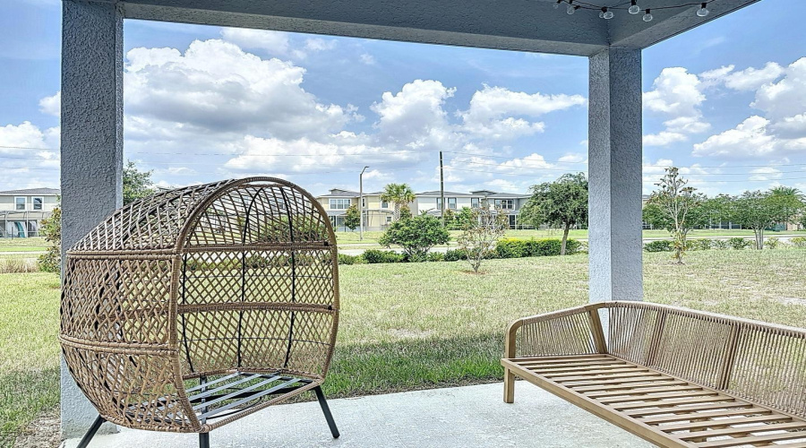 DAVENPORT, Florida 33896, 4 Bedrooms Bedrooms, ,2 BathroomsBathrooms,Residential,For Sale,OVERPOOL,0,MFRS5136413