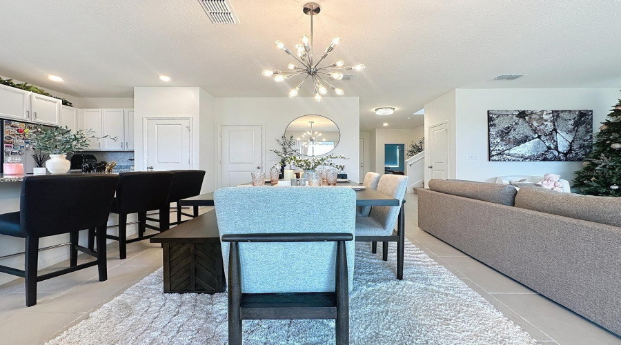 DAVENPORT, Florida 33896, 4 Bedrooms Bedrooms, ,2 BathroomsBathrooms,Residential,For Sale,OVERPOOL,0,MFRS5136413