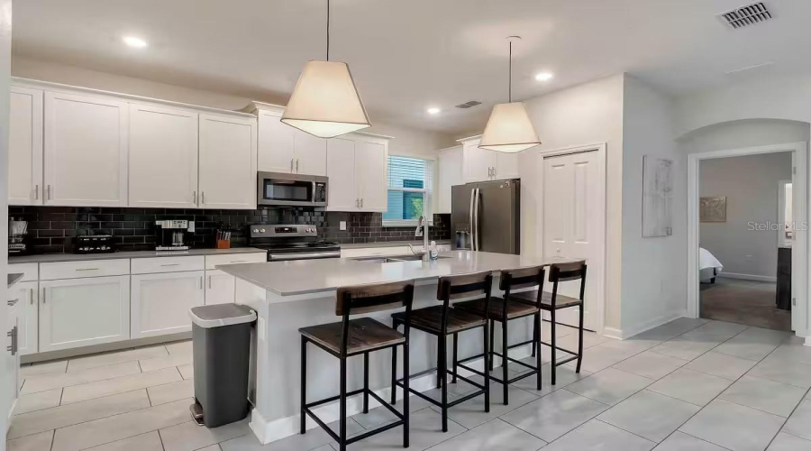 KISSIMMEE, Florida 34746, 6 Bedrooms Bedrooms, ,5 BathroomsBathrooms,Residential,For Sale,BOOKMARK,0,MFRO6351094