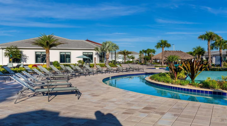 KISSIMMEE, Florida 34746, 6 Bedrooms Bedrooms, ,5 BathroomsBathrooms,Residential,For Sale,BOOKMARK,0,MFRO6351094